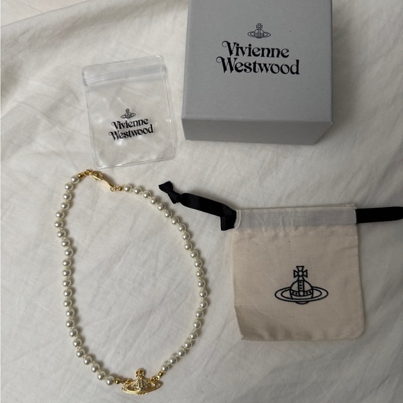 Mini Bas Relief Pearl Choker - Picture 1 of 1